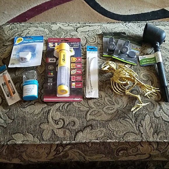 MOVED PLATFORMS - 11 pc Dollar Store bundle - Picture 11 of 11